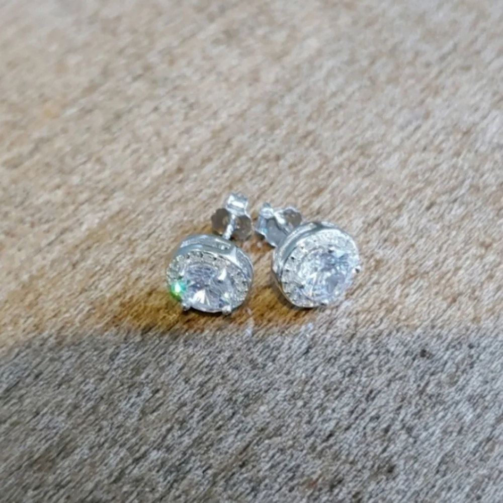 3.44 CTTW Halo Stud Earrings w/ Swarovski Elements - Picture 3 of 7
